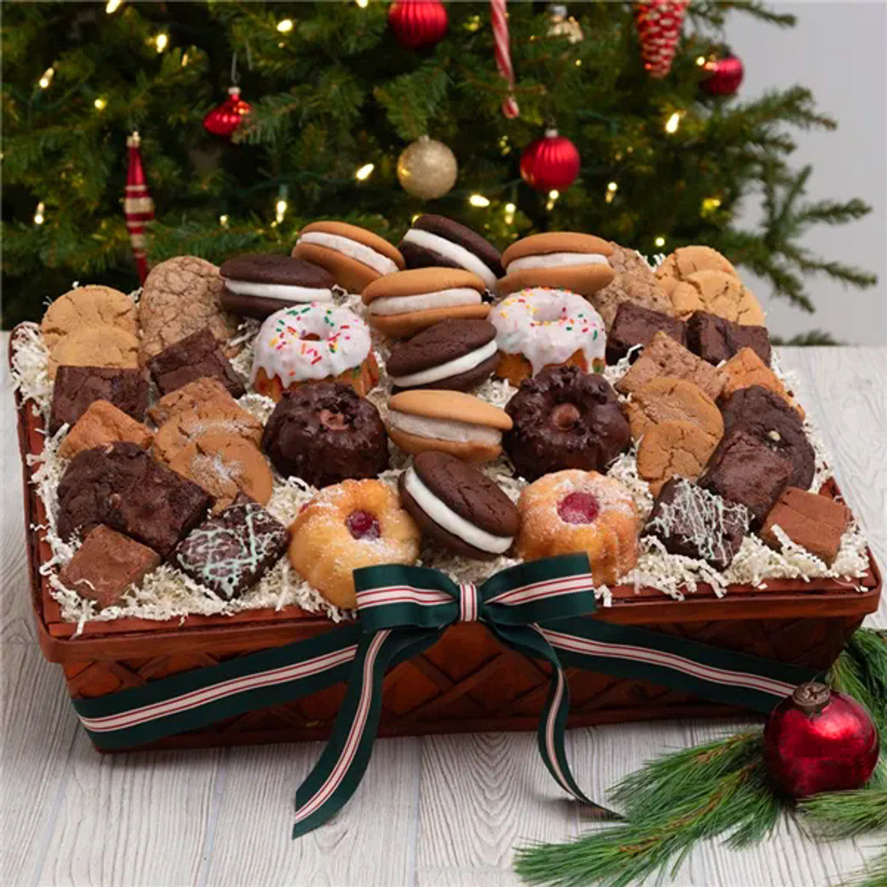 Tis' the Season Holiday Bakery Gift Basket -Premium